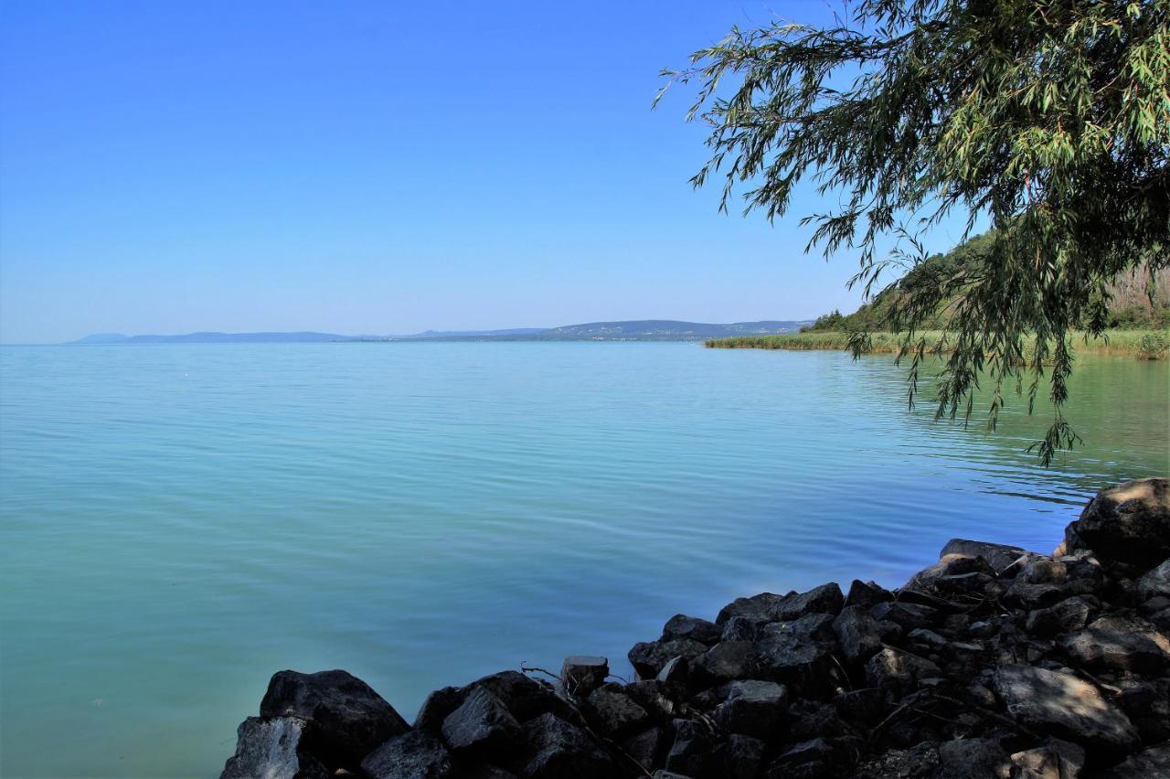 Villa Aquamarine Balatonboglár Esterno foto
